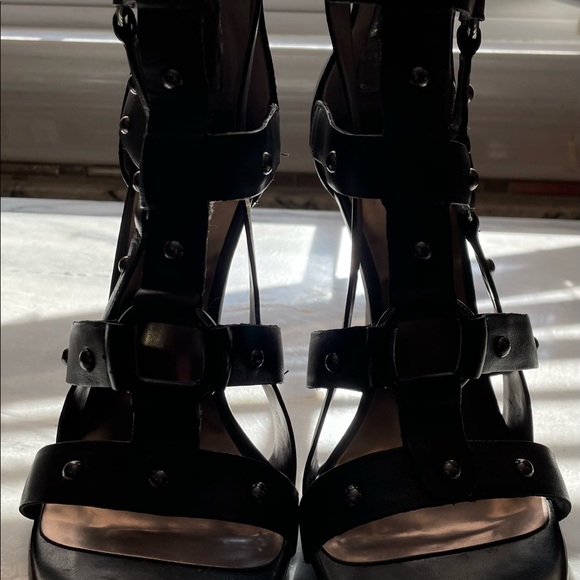 Guess Leather Gladiator Sandle Pumps - Picture 2 of 14